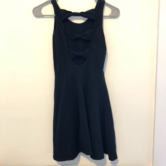 Bow Back Dress - Picture 2 of 3